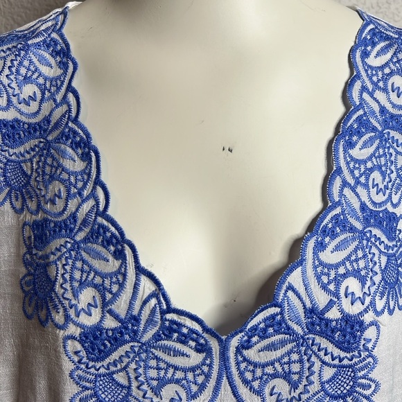 Cato White and Blue Embroidered Blouse - XL - Picture 3 of 8